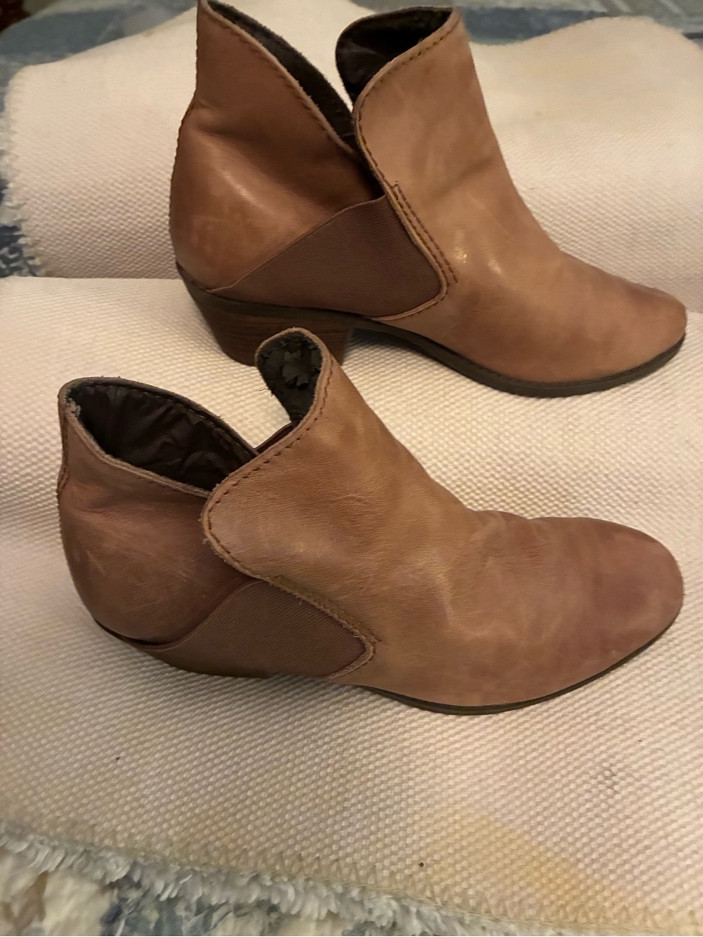 Me Too Classic Tan Women’s Ankle Booties - Leather Look